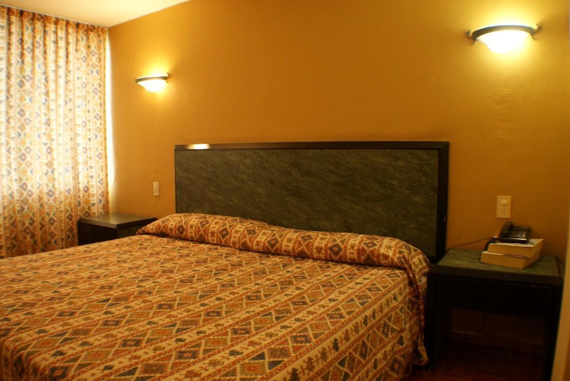 Hotel Universo Γκουανταλαχάρα Εξωτερικό φωτογραφία