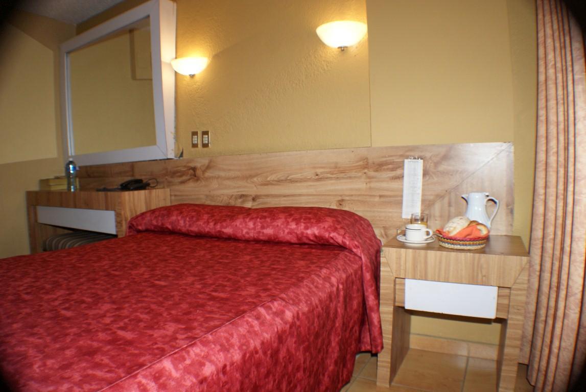 Hotel Universo Γκουανταλαχάρα Εξωτερικό φωτογραφία