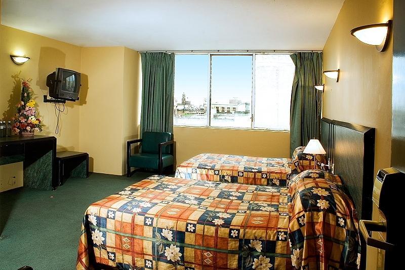 Hotel Universo Γκουανταλαχάρα Εξωτερικό φωτογραφία
